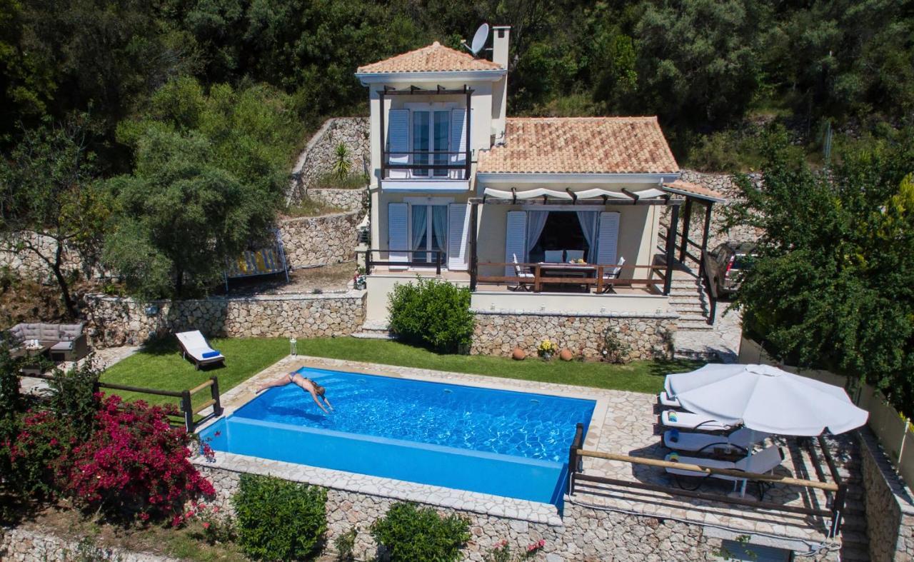 Villa Pasithea - Breathtaking Seaviews, Infinity Pool, Privacy, Close To The Beach Nydri  Bagian luar foto
