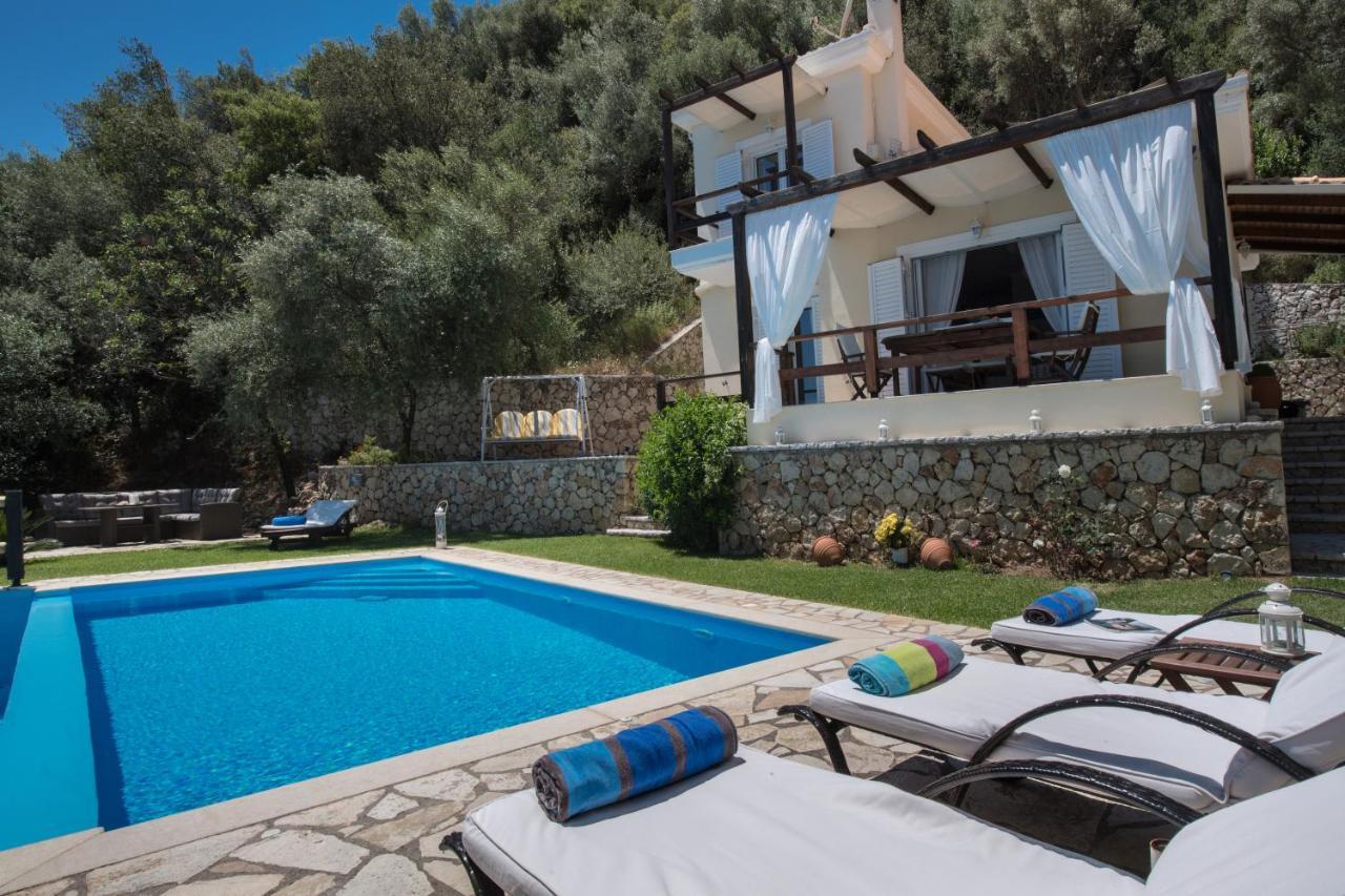 Villa Pasithea - Breathtaking Seaviews, Infinity Pool, Privacy, Close To The Beach Nydri  Bagian luar foto