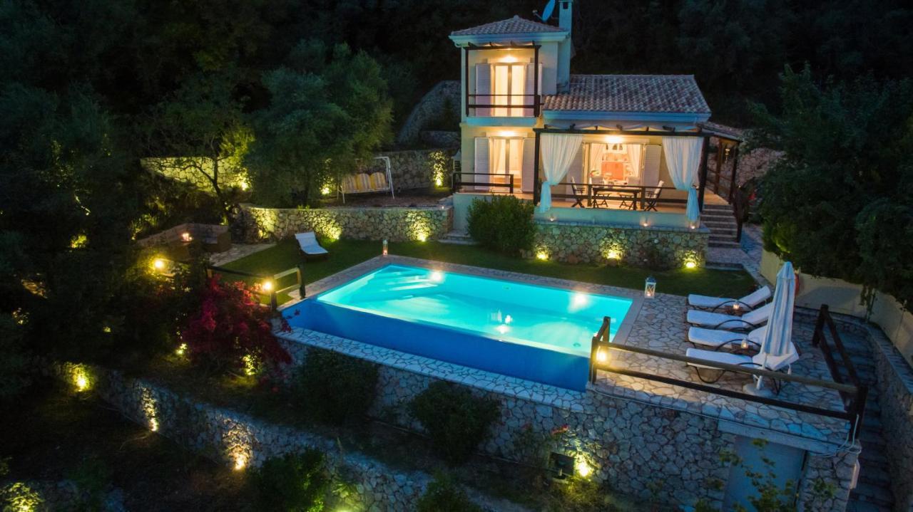 Villa Pasithea - Breathtaking Seaviews, Infinity Pool, Privacy, Close To The Beach Nydri  Bagian luar foto